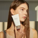 استفاده روی پوست کرم تسکین دهنده سنتلا