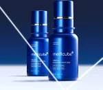 شیشه رنگی و پمپ دقیق، حجم 3۰ میلی‌لیتری محصول را نمایش می‌دهد.